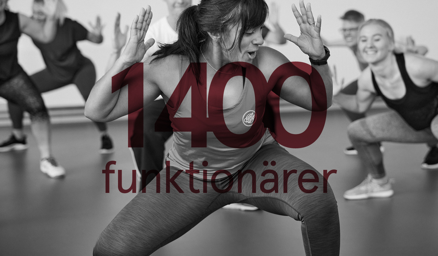 Ledare som kör pass och text 1400 funktionärer